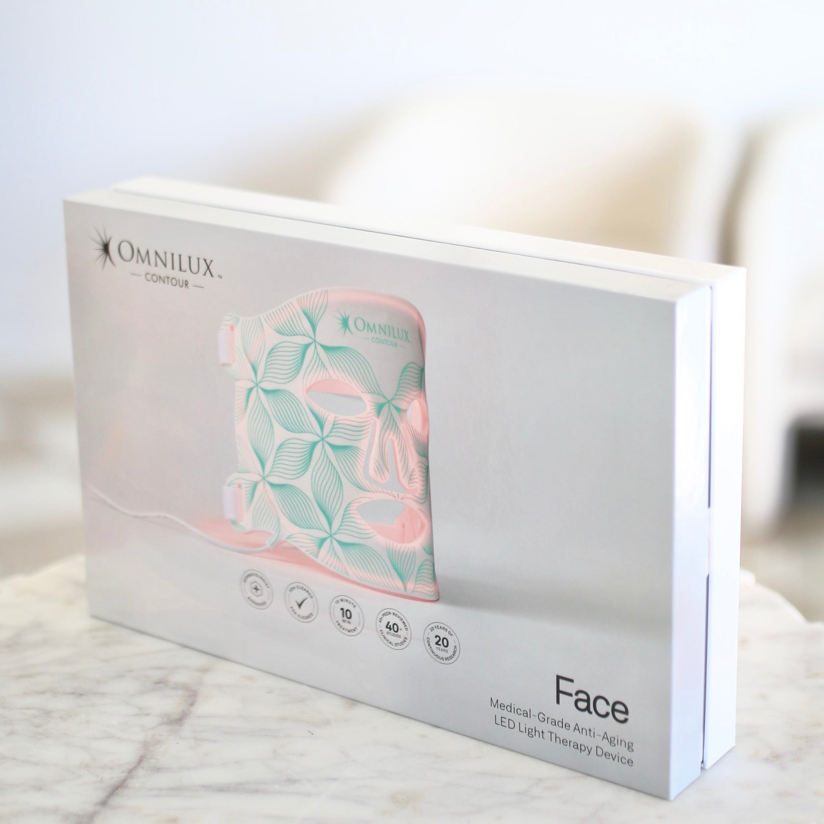 Ominlux Face Light Therapy - Clover Skin Bar